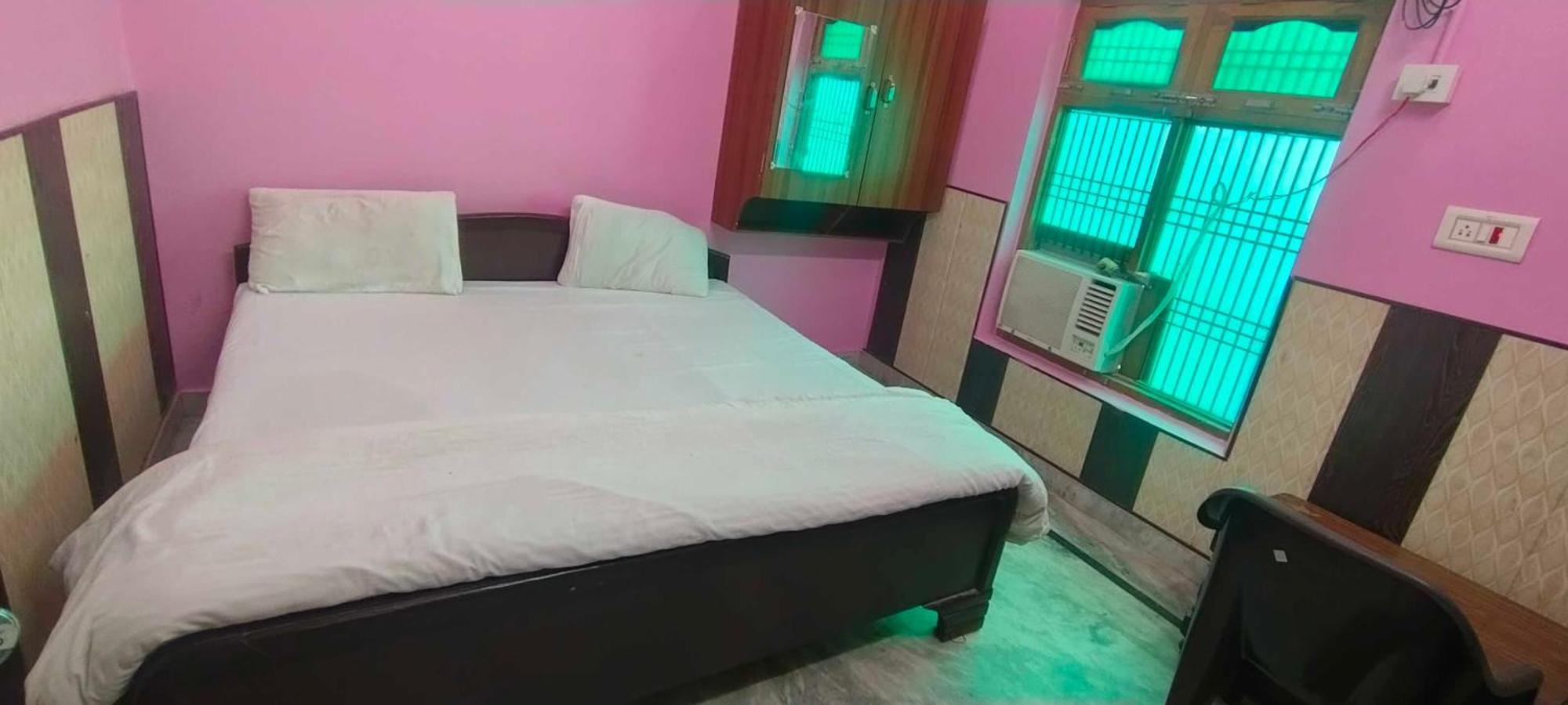 Ayodhya Oyo 82076 Hotel Balaji Palace מראה חיצוני תמונה